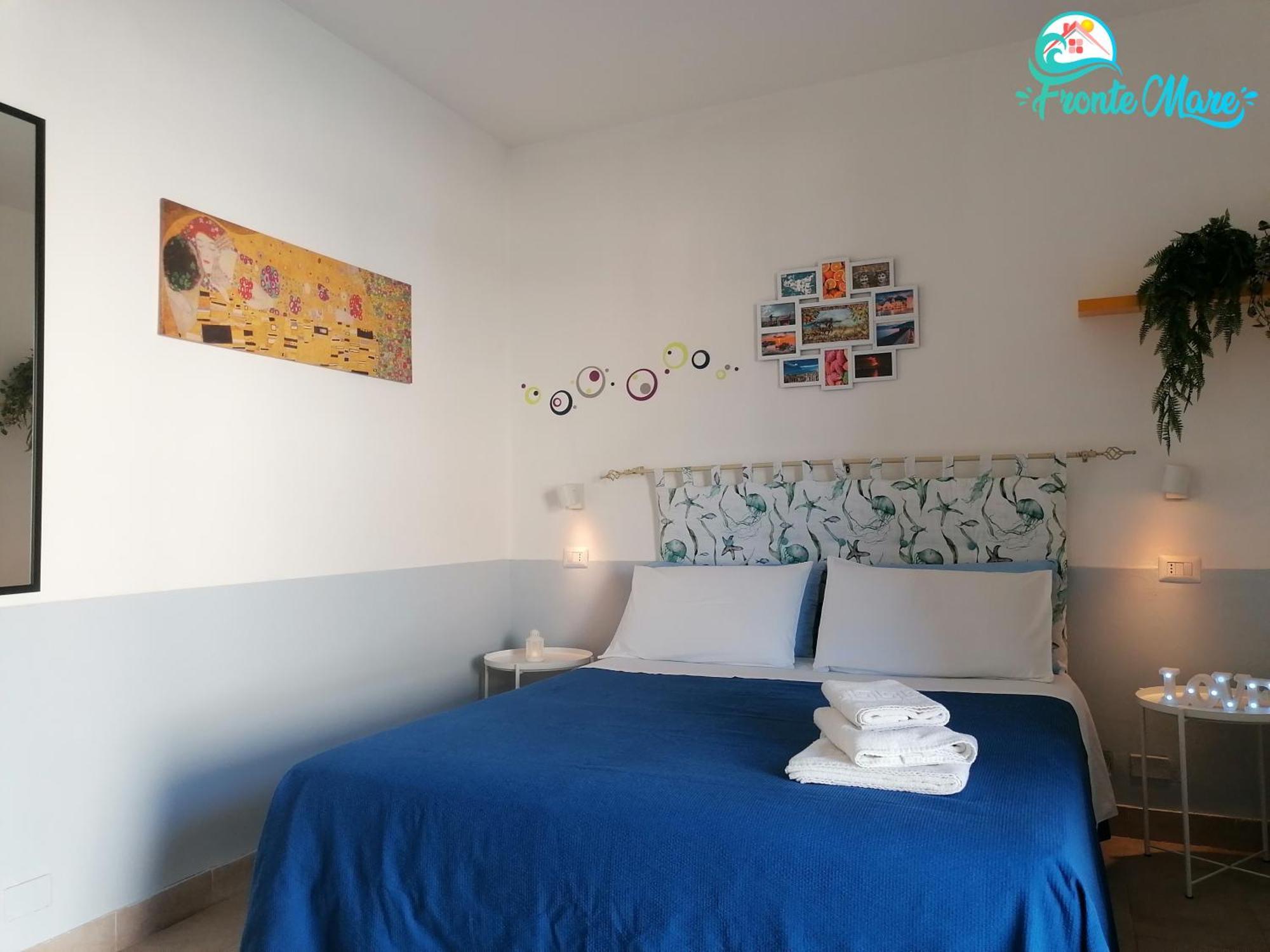 Casa Fronte Mare Villa Santa Teresa Di Riva Eksteriør billede