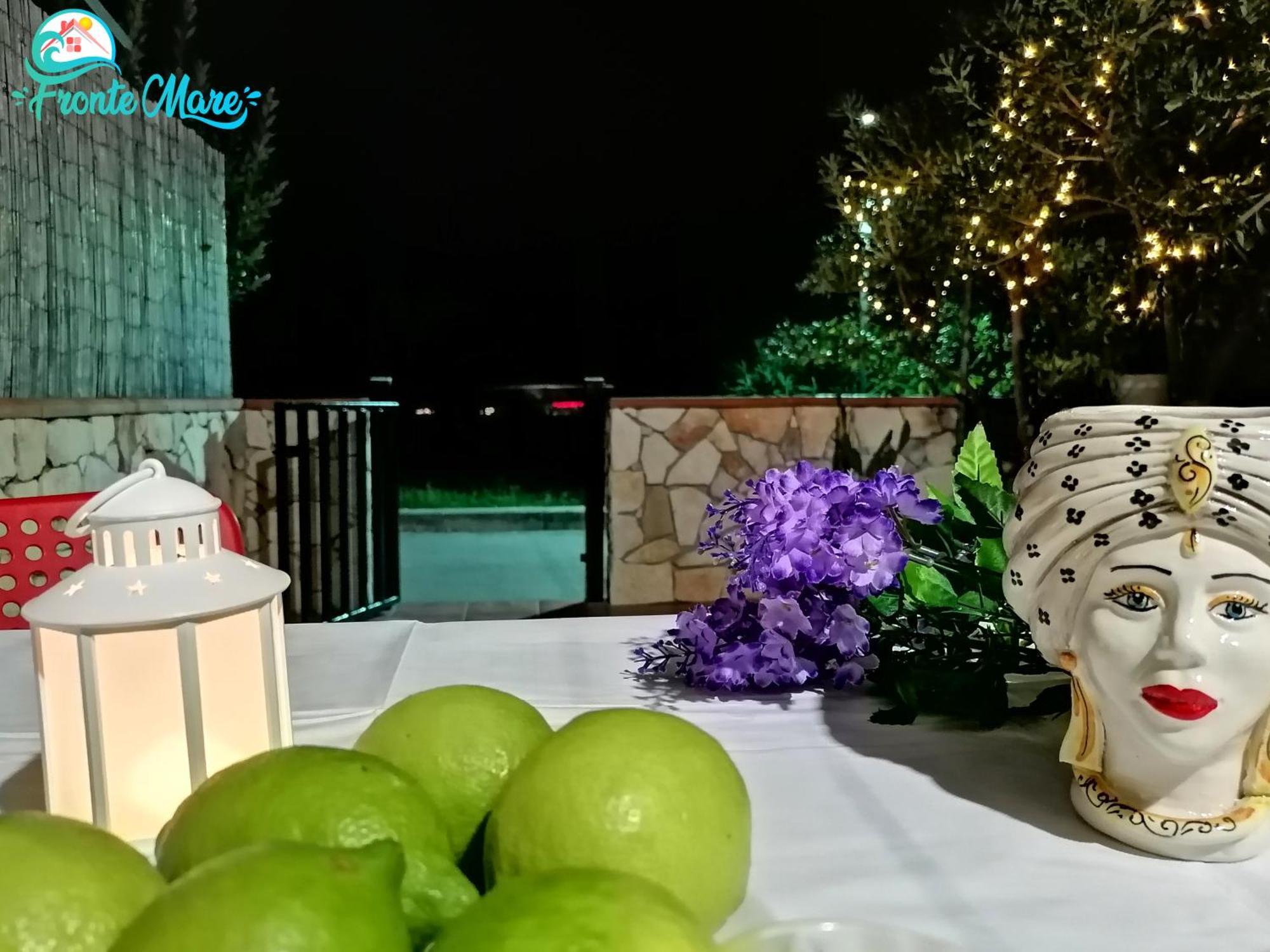 Casa Fronte Mare Villa Santa Teresa Di Riva Eksteriør billede