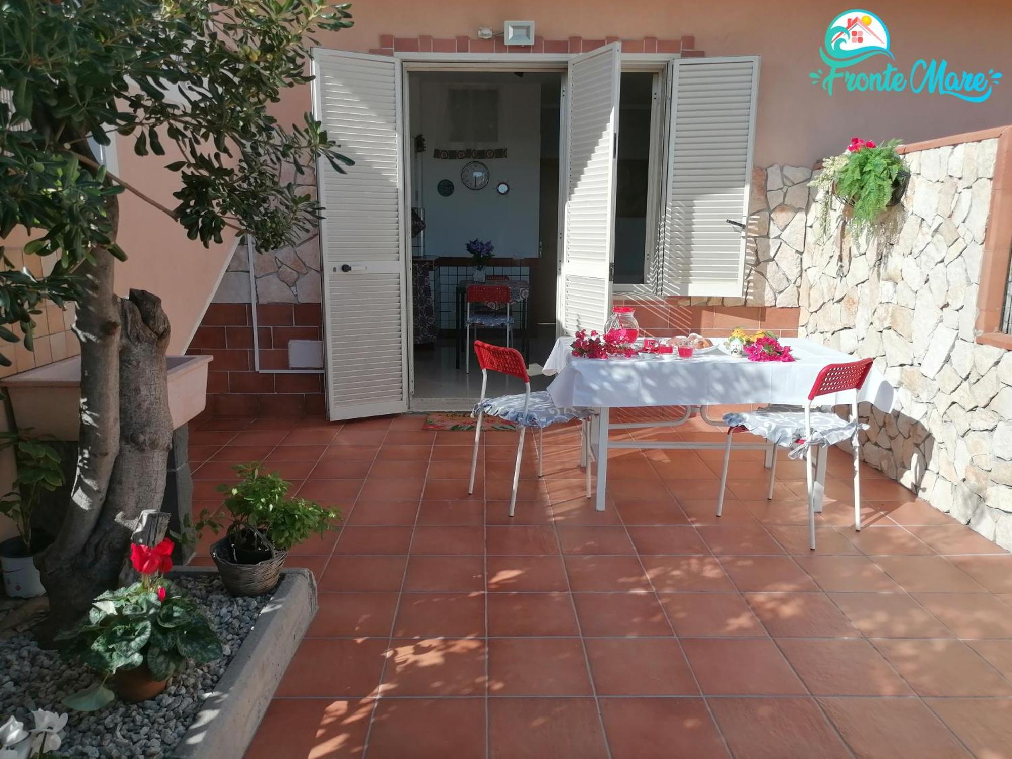Casa Fronte Mare Villa Santa Teresa Di Riva Eksteriør billede